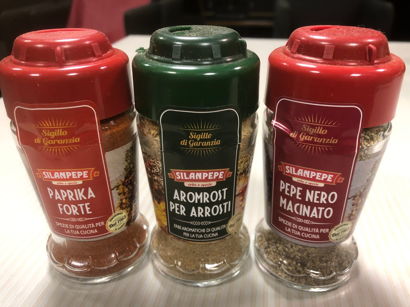 Set 3 barattoli spezie Silanpepe - Paprika, Aromost, Pepe nero
